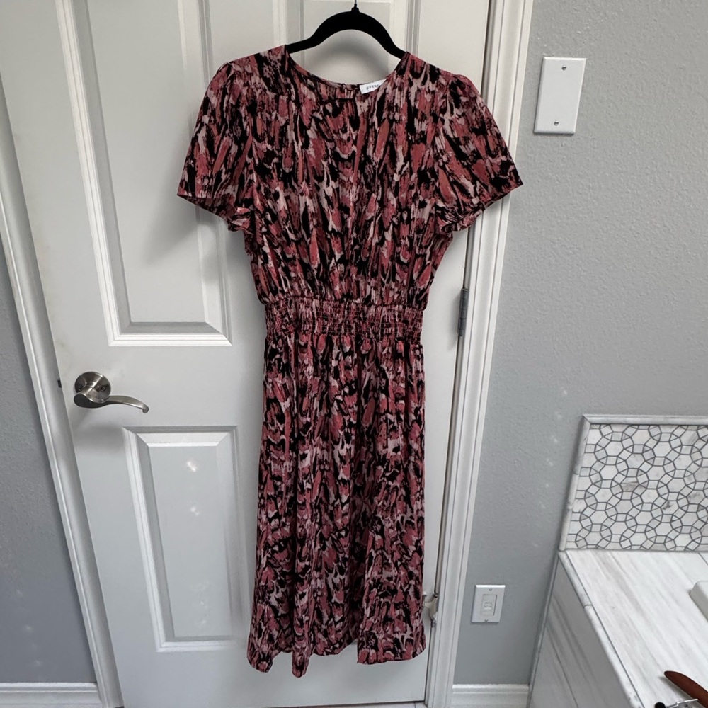 Evereve Pink and Black Midi Dress size Medium